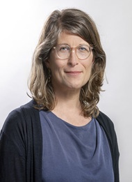anja-hennig-87